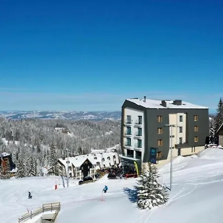 Aparthotel Rajska-3